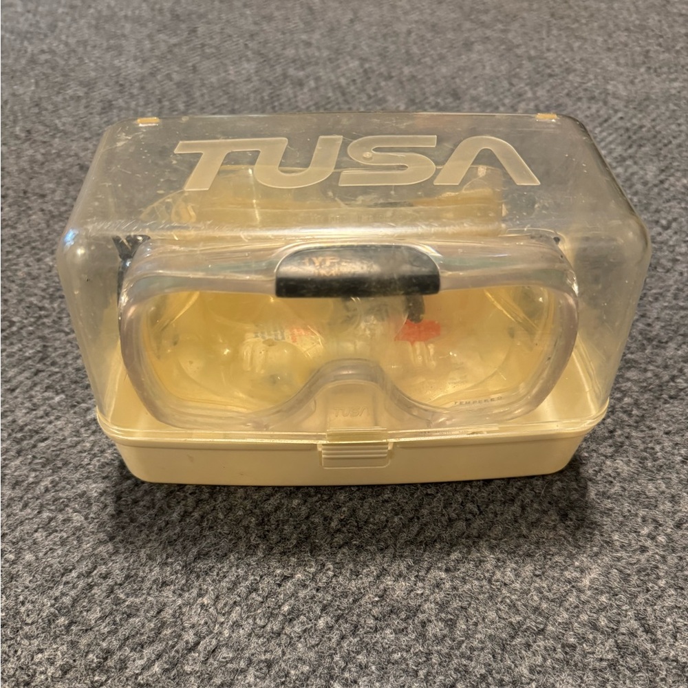 Vintage Tusa Tempered Mask for Snorkeling/Diving